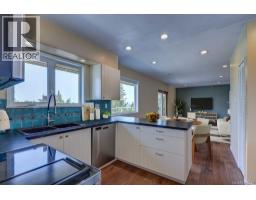 3628 Overlook Dr, Nanaimo, BC V9T1M6 Photo 16
