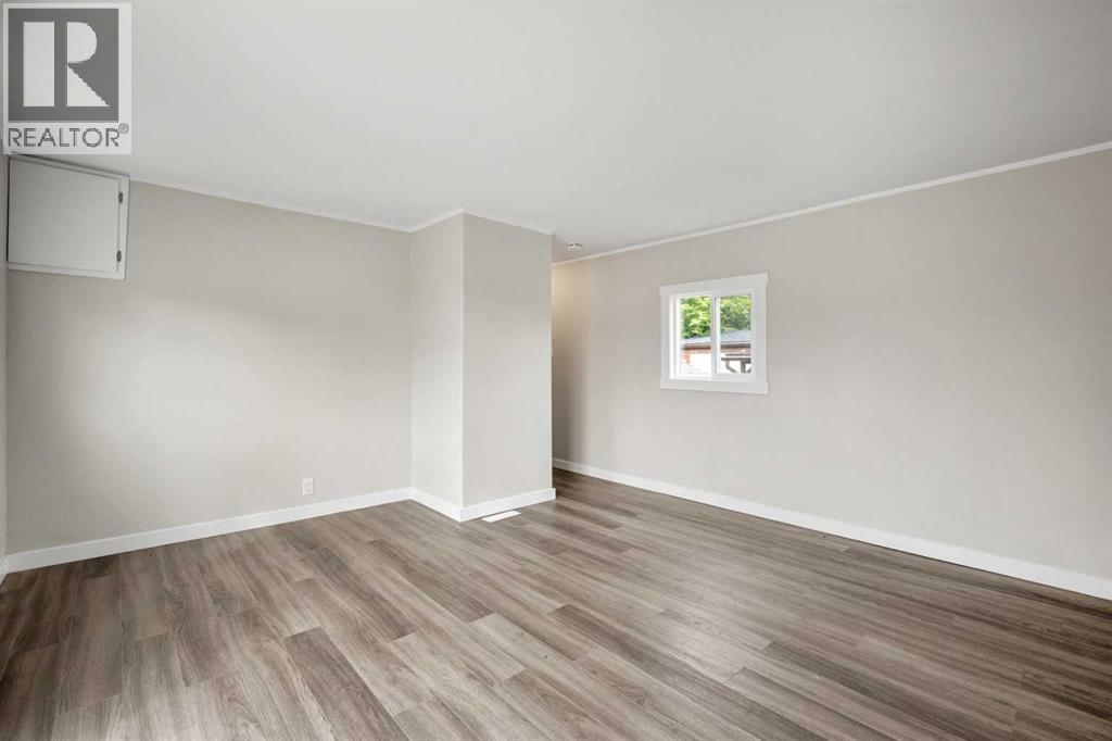 242, 6220 17 Avenue SE - 8