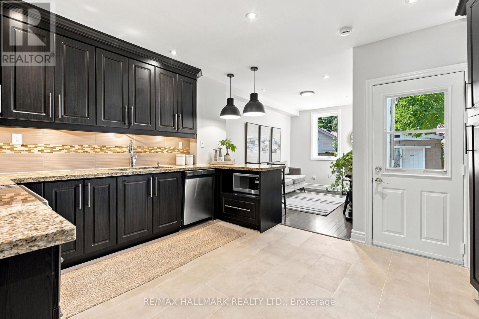 76 PAPE AVENUE - 13