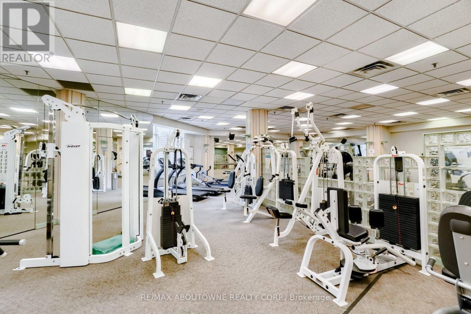 #705 88 CORPORATE DRIVE - Image 33