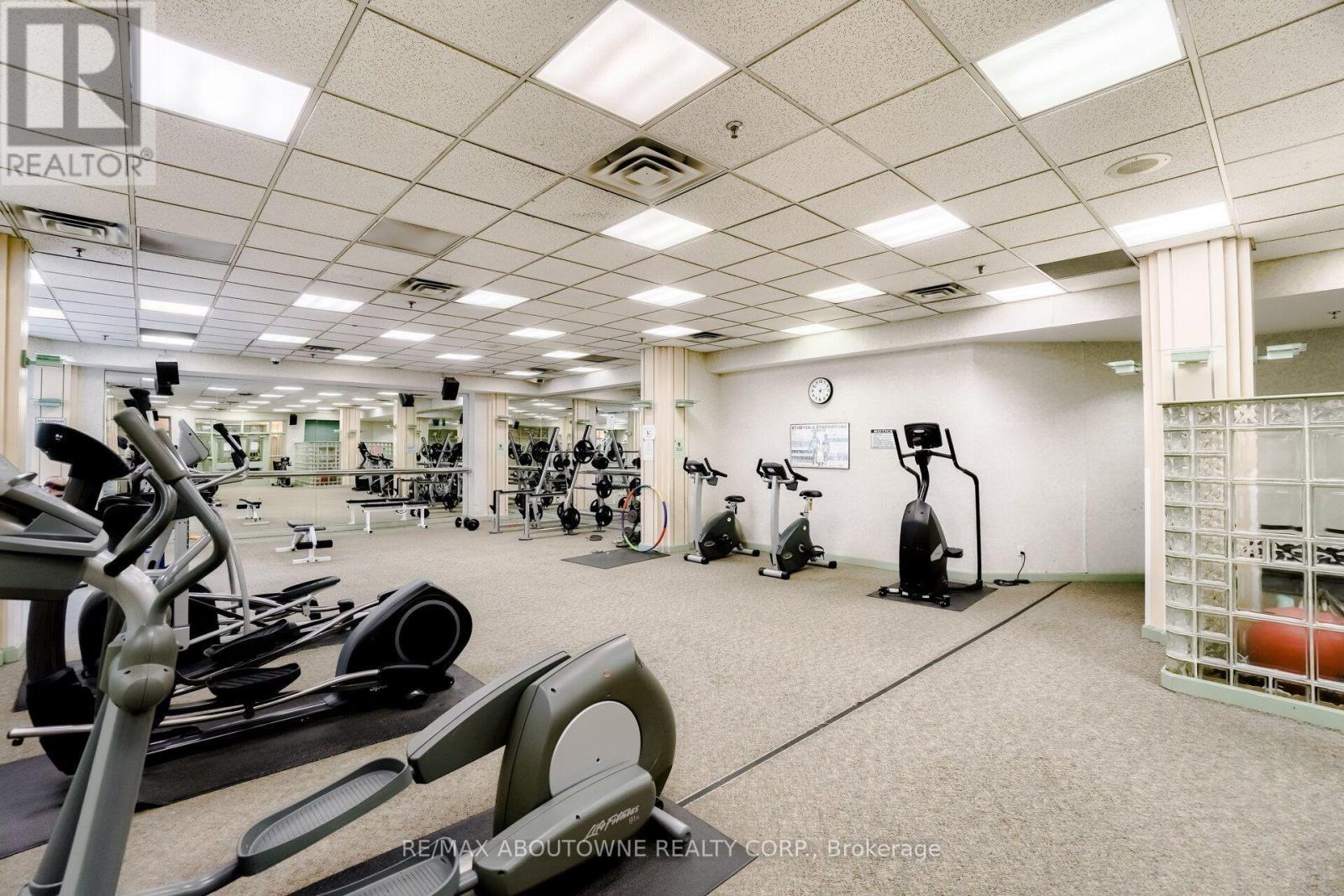 #705 88 CORPORATE DRIVE - Image 34