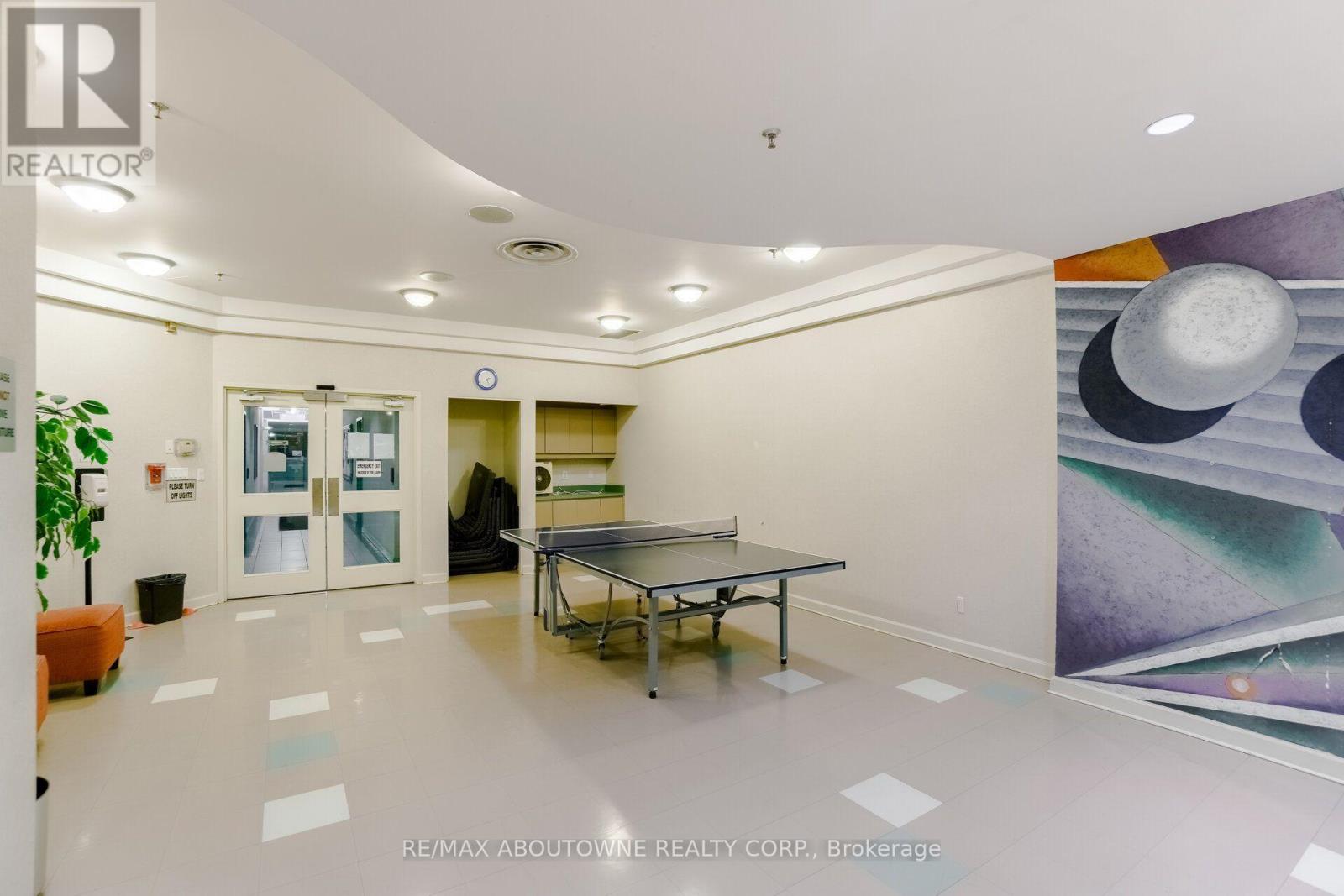 #705 88 CORPORATE DRIVE - Image 37