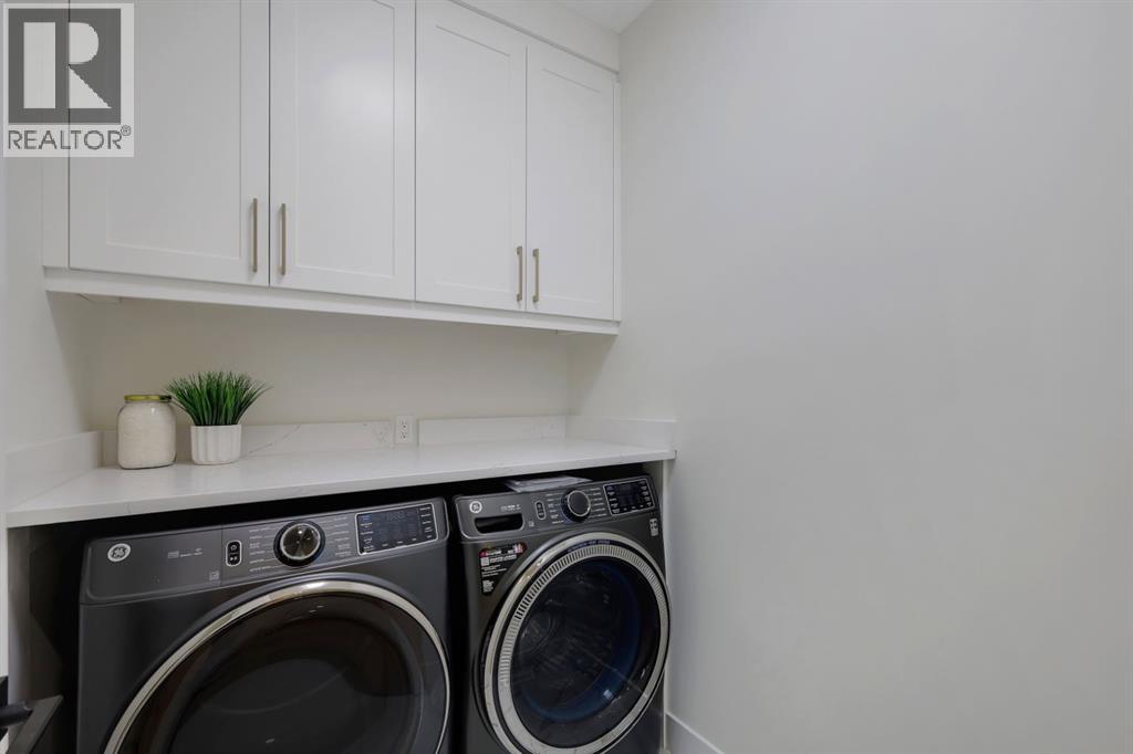 6429 33 Avenue NW - Image 30