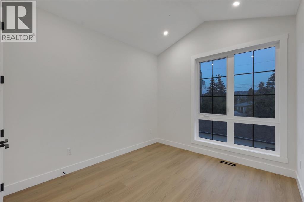6429 33 Avenue NW - Image 31