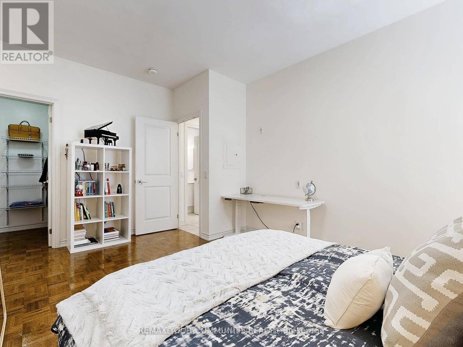 #220 9519 KEELE STREET - Image 15