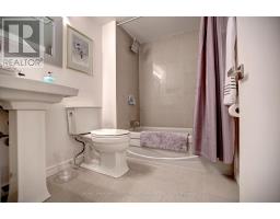 802 - 2267 Lake Shore Boulevard, Toronto, ON M8V3X2 Photo 12