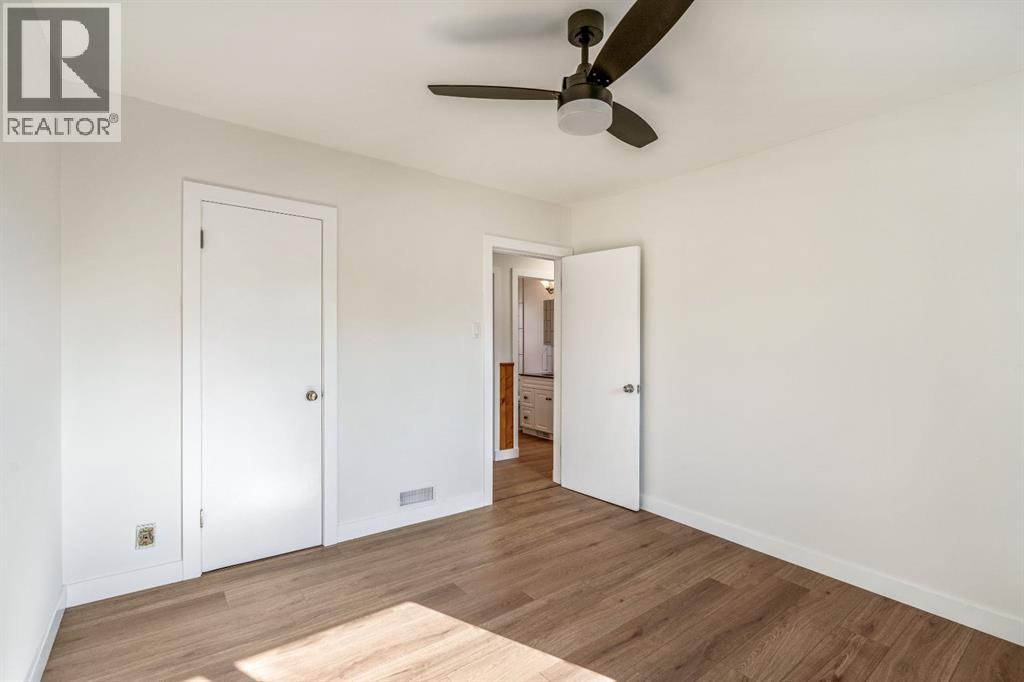 1238 8 Street N - 14