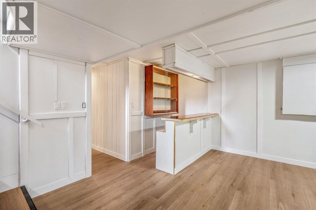1238 8 Street N - 23