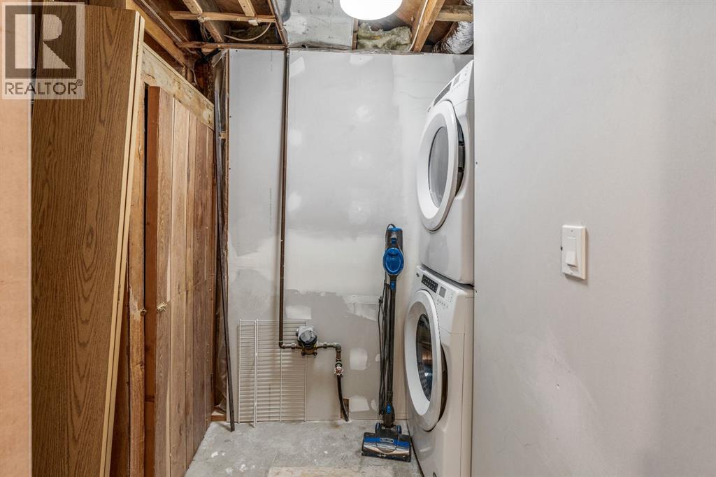 1238 8 Street N - 29