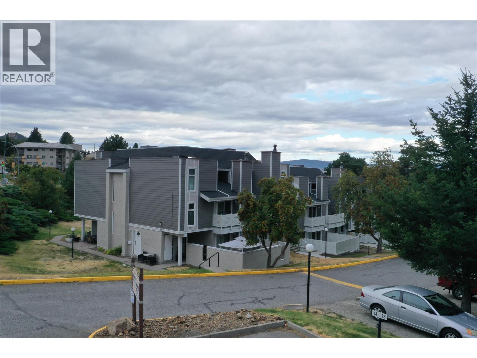 #52 1435 SUMMIT Drive - 2