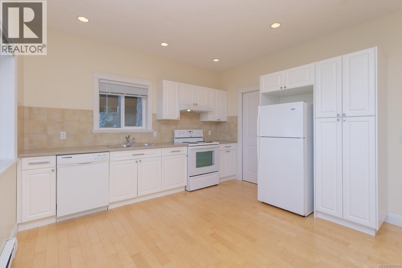 321 Greenmansions Pl - Image 42