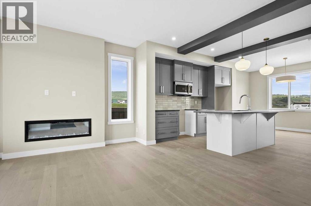 404 River Avenue, Cochrane