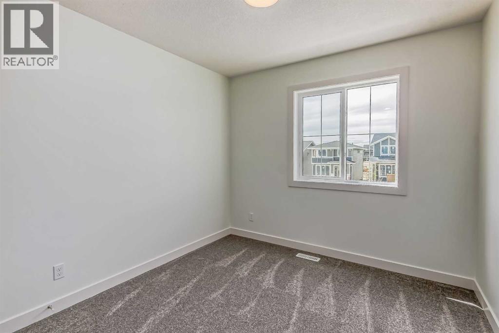 404 River Avenue, Cochrane
