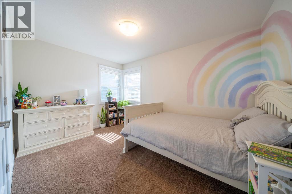2266 LINFIELD Drive - 26
