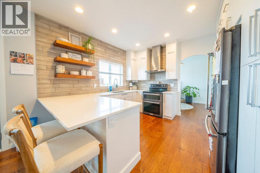 2266 LINFIELD Drive - 10