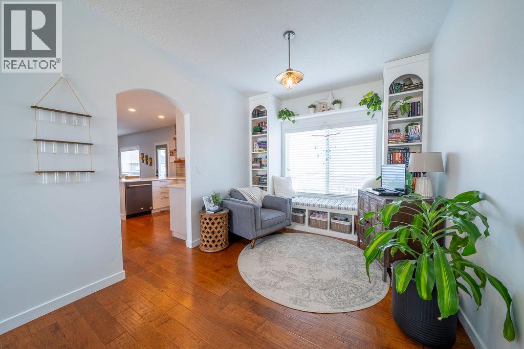 2266 LINFIELD Drive - Image 8