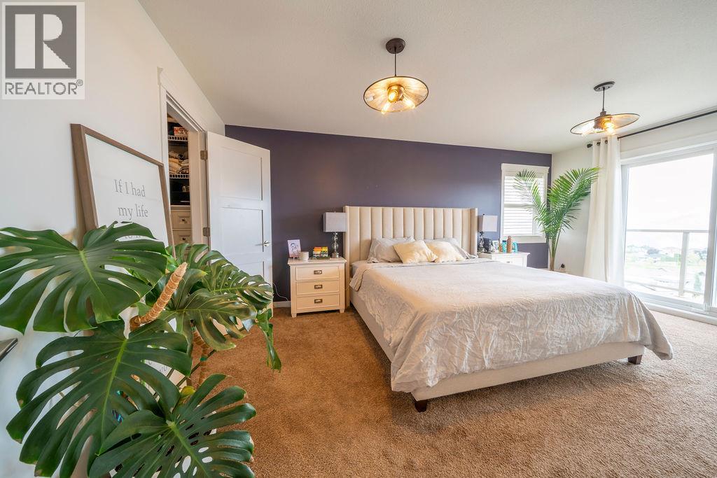 2266 LINFIELD Drive - Image 16