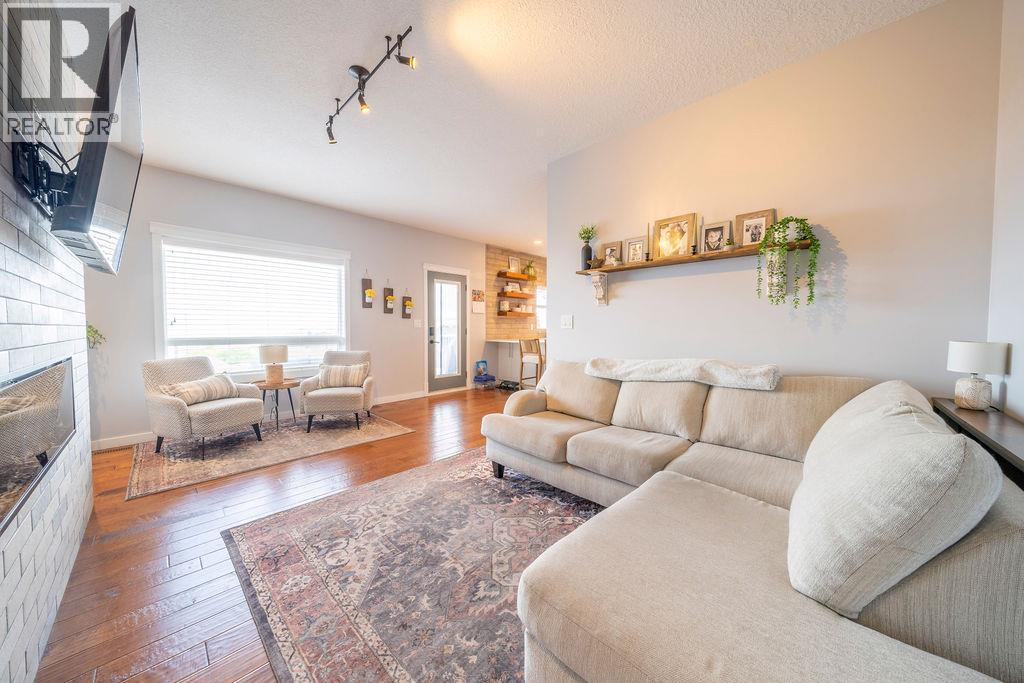 2266 LINFIELD Drive - 14