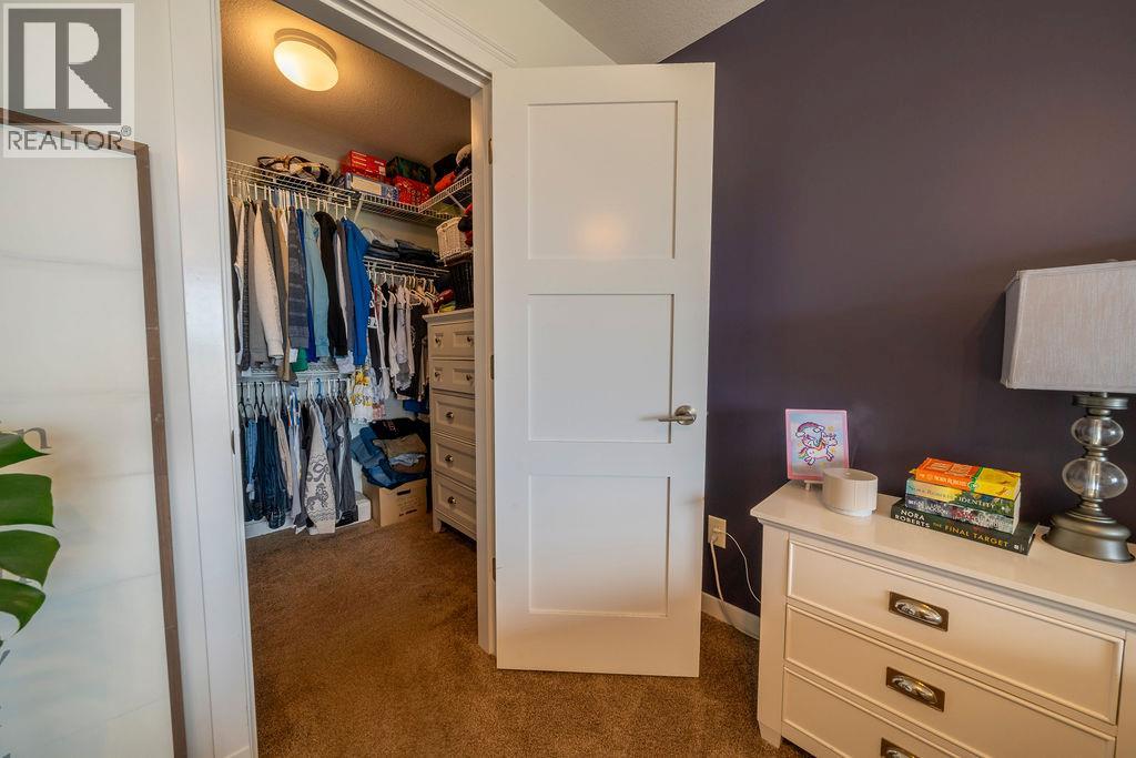 2266 LINFIELD Drive - 18