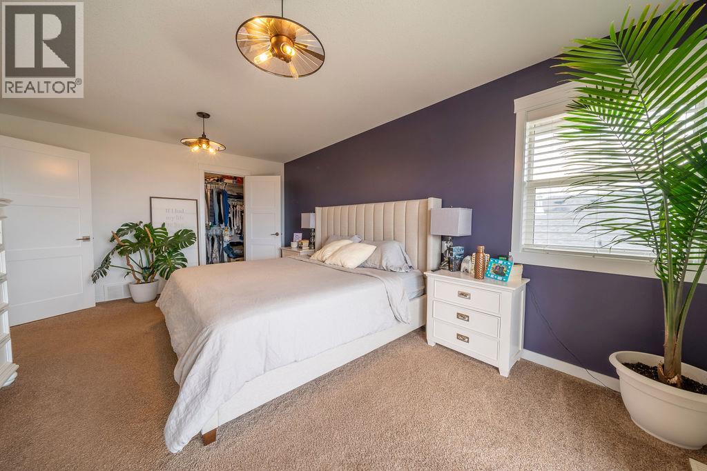 2266 LINFIELD Drive - Image 17