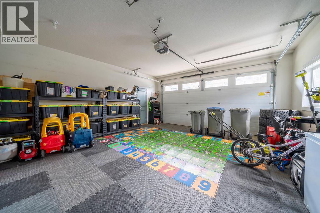 2266 LINFIELD Drive - 40