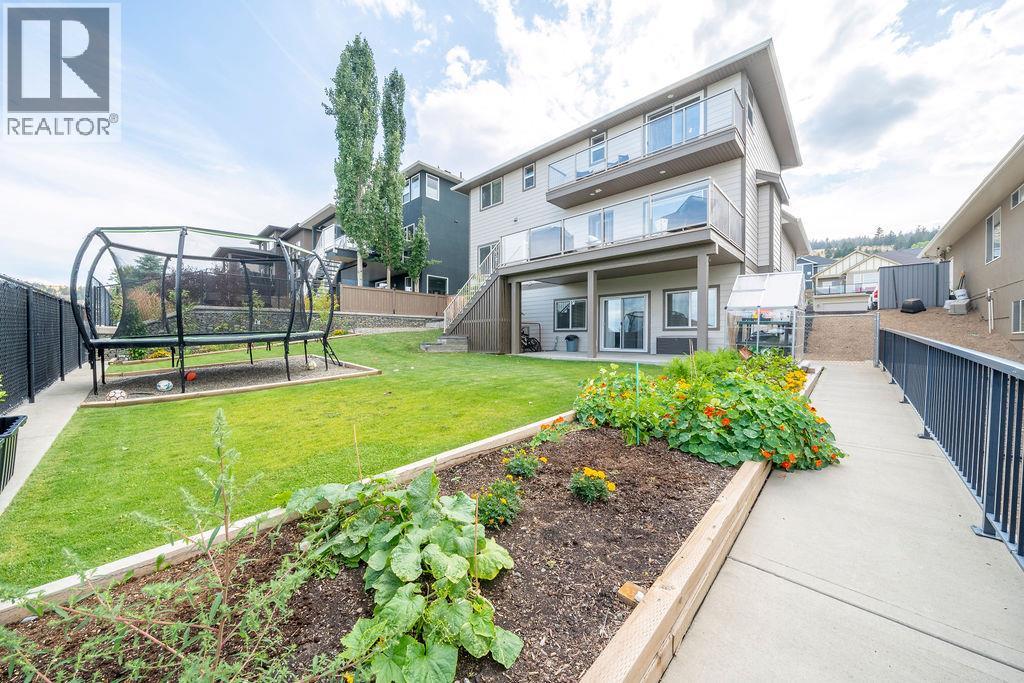 2266 LINFIELD Drive - Image 49