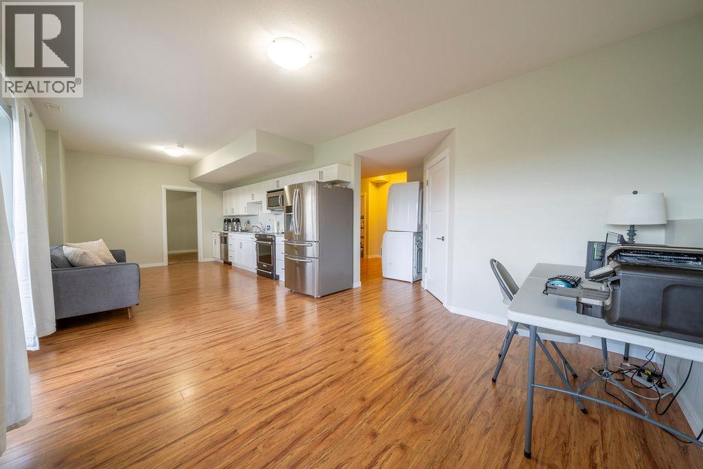2266 LINFIELD Drive - Image 35