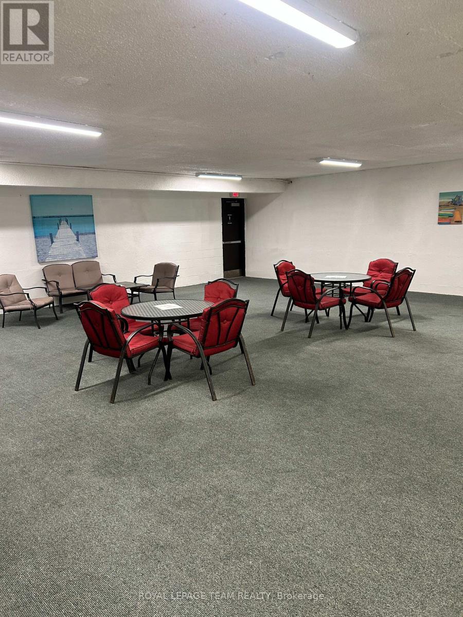 #412 1505 BASELINE ROAD - 42