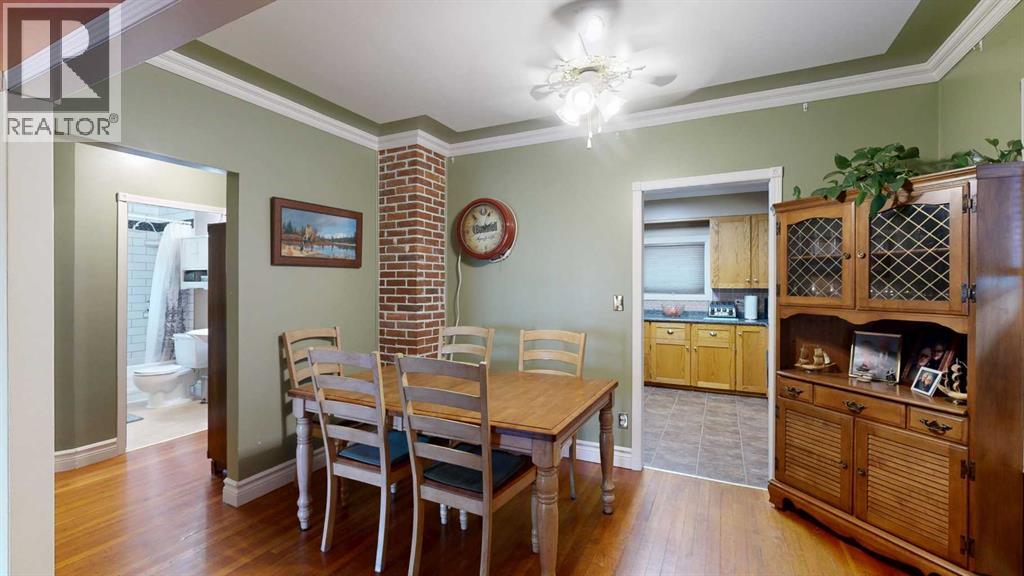 Listing photo – 5013 48 Street, Stettler