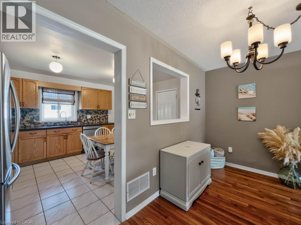 5131 HAWTHORN Drive - Image 10