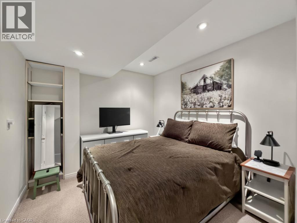 5131 HAWTHORN Drive - Image 34