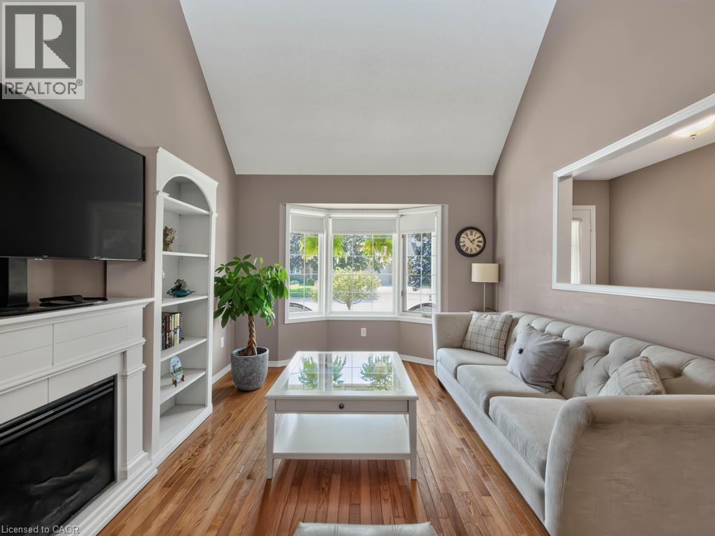 5131 HAWTHORN Drive - Image 8
