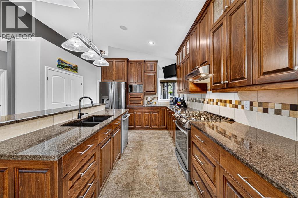 22606 10 Avenue - 12
