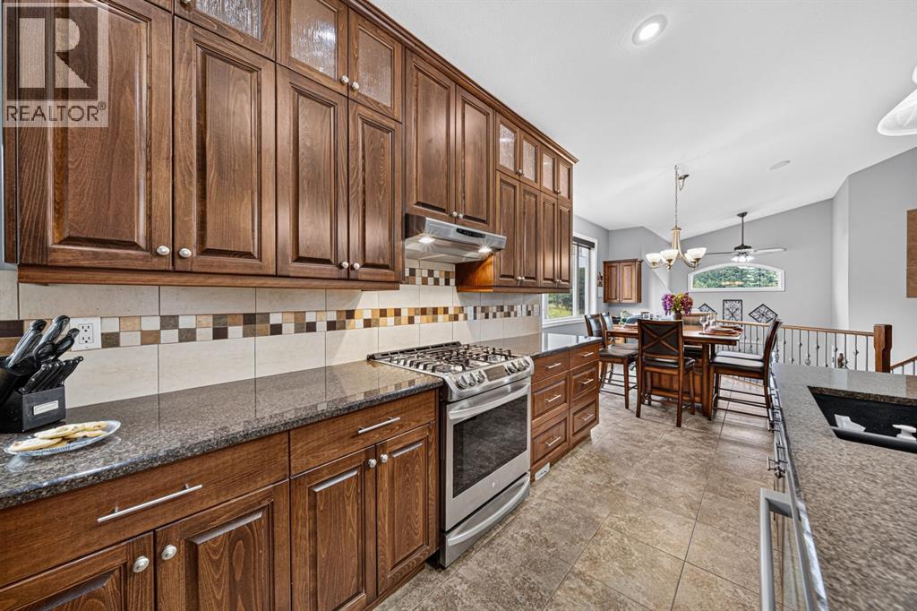 22606 10 Avenue - 14
