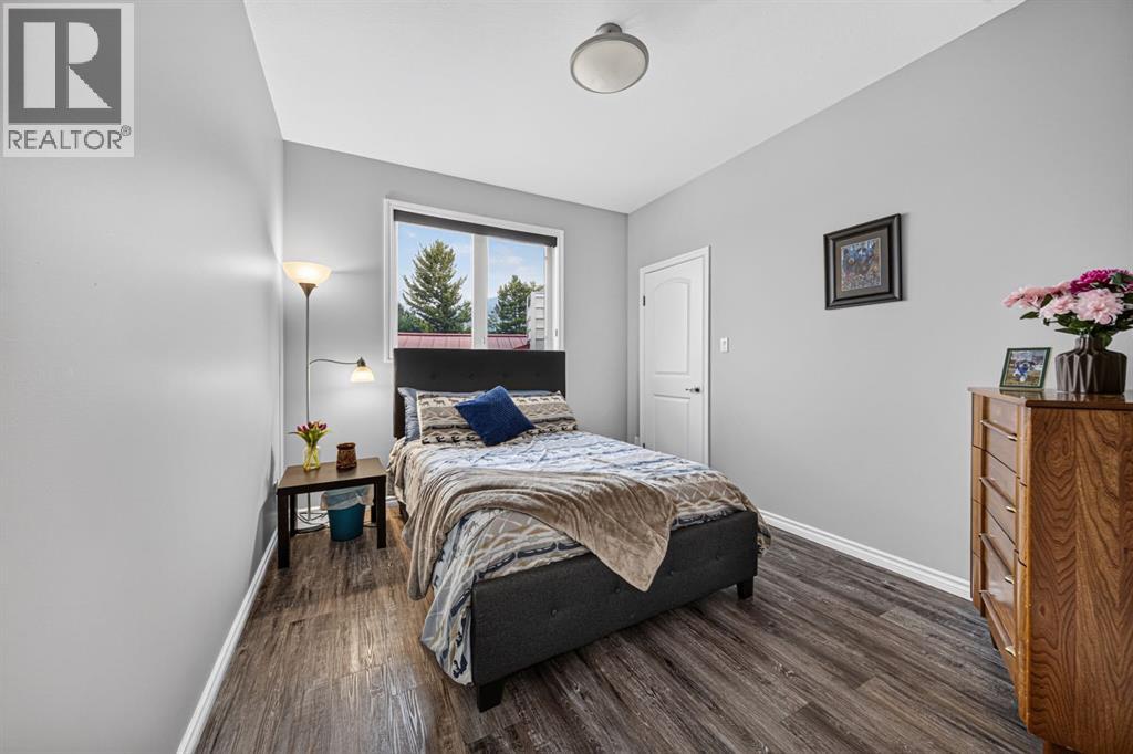 22606 10 Avenue - Image 20