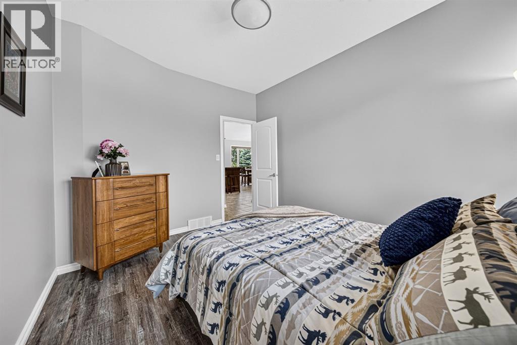 22606 10 Avenue - 21