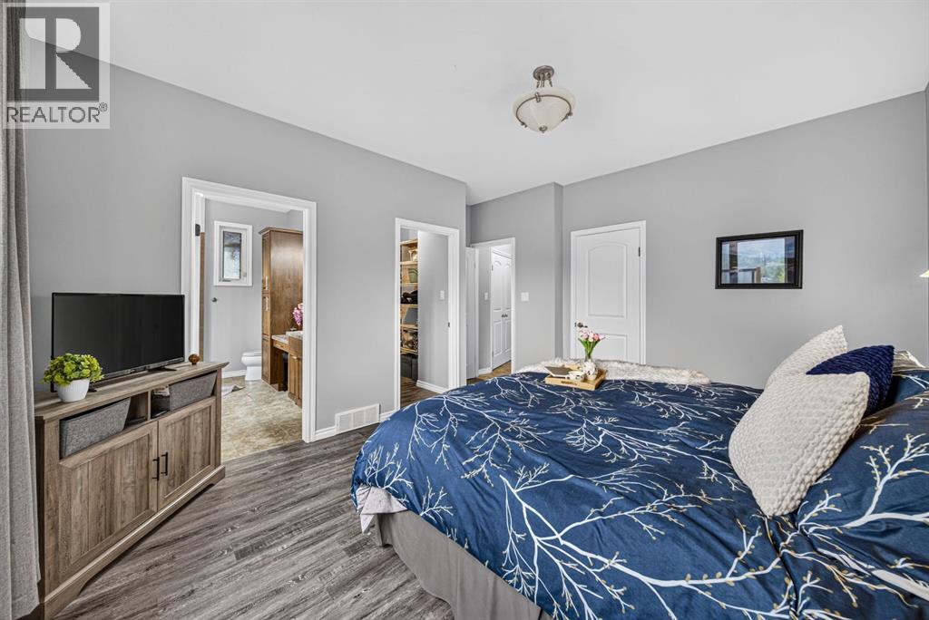 22606 10 Avenue - 24
