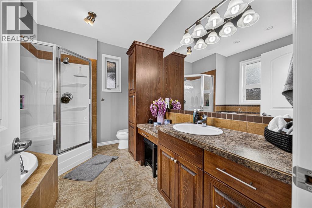 22606 10 Avenue - 25