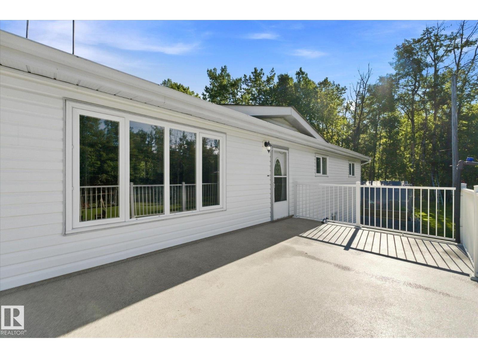 #17 54014 RGE ROAD 275 - 4