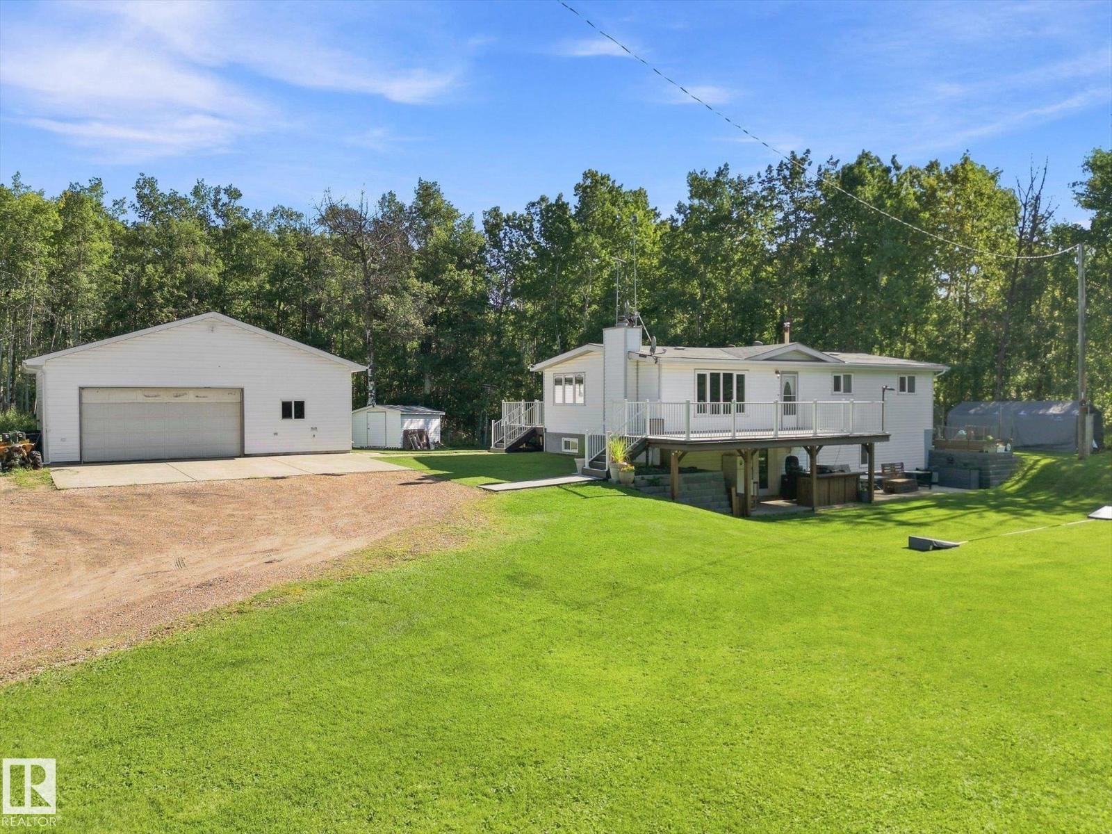 #17 54014 RGE ROAD 275 - 51