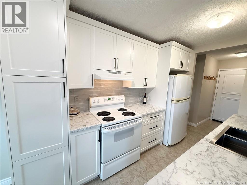 #909 310 Woodward - Image 11