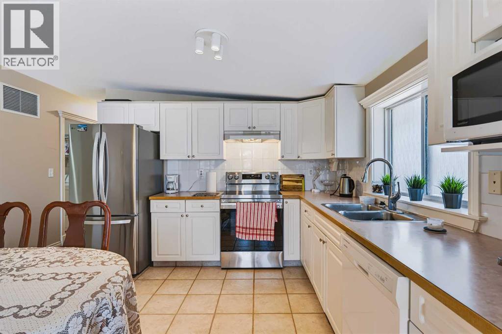 #301 215 17 Avenue NE - 16