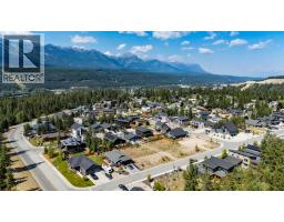 1616 Cedar Street, Golden, BC V0A1H6 Photo 11