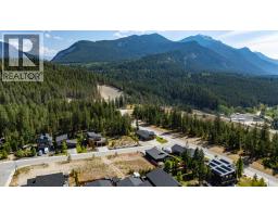 1616 Cedar Street, Golden, BC V0A1H6 Photo 6