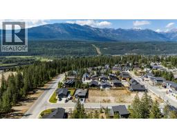 1616 Cedar Street, Golden, BC V0A1H6 Photo 10