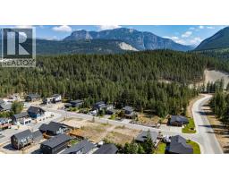 1616 Cedar Street, Golden, BC V0A1H6 Photo 12