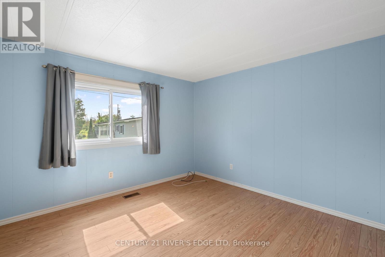 1871 OXFORD AVENUE - Image 13
