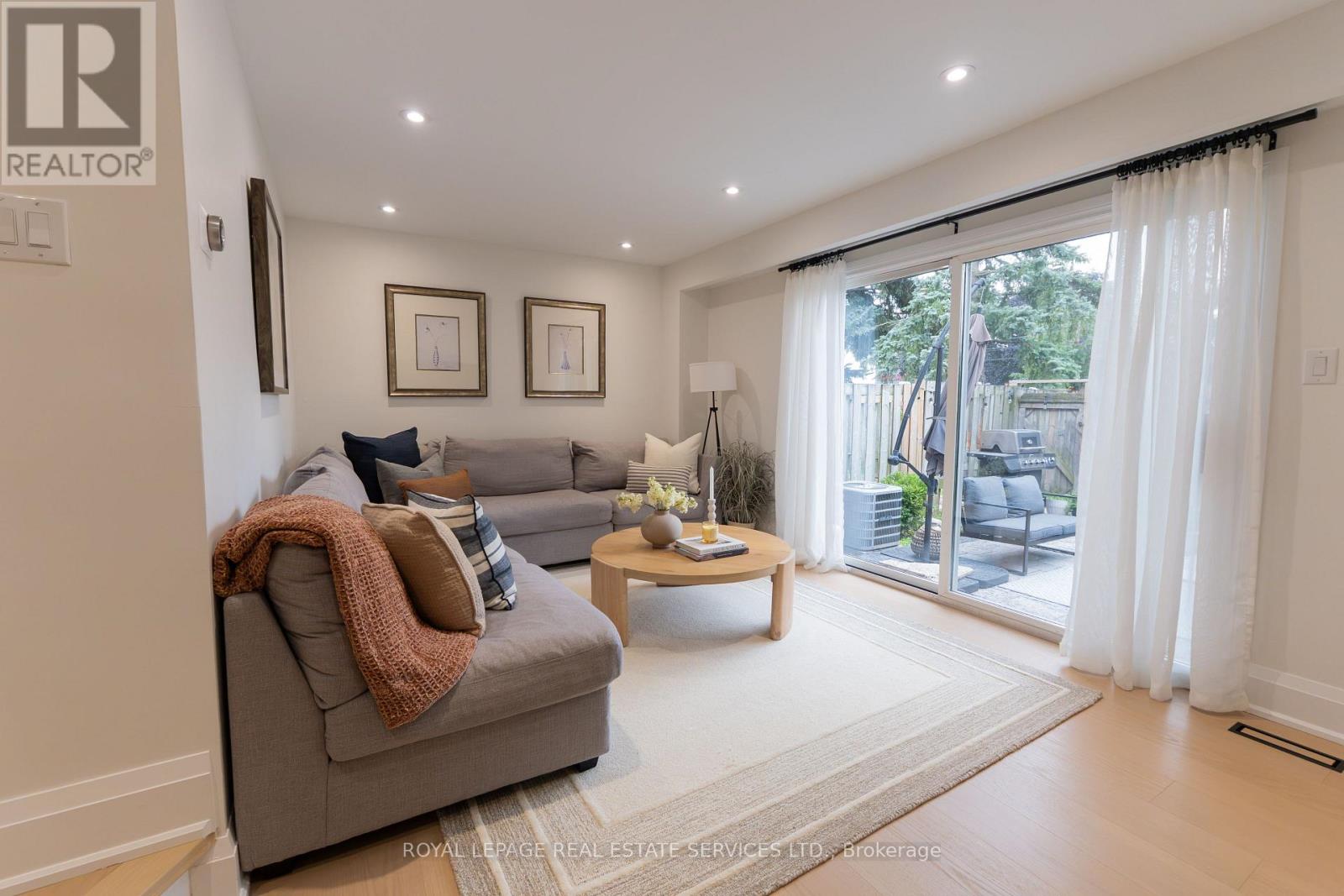 #36 30 HESLOP ROAD - 13