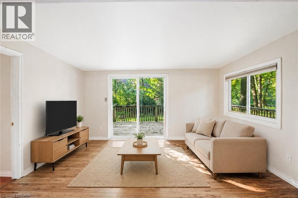 7465 EAST RIVER Road - Image 19