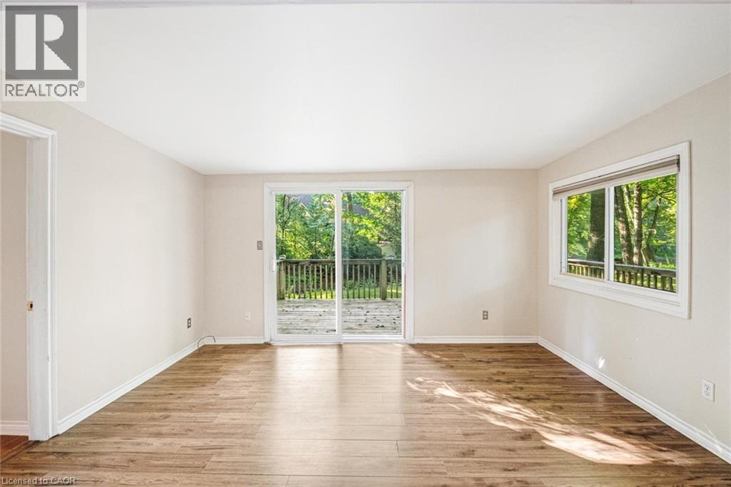 7465 EAST RIVER Road - Image 20